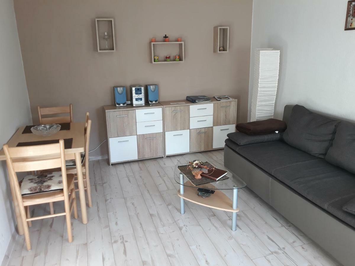 Ferienwohnung "Am Weinberg" Bad Schmiedeberg Bagian luar foto
